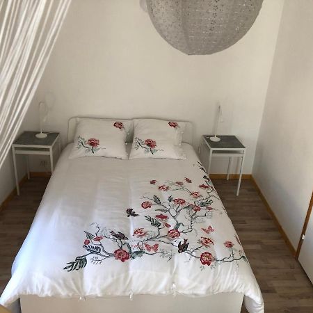 La Maisonnette Auvergnate Vertaizon Exterior foto