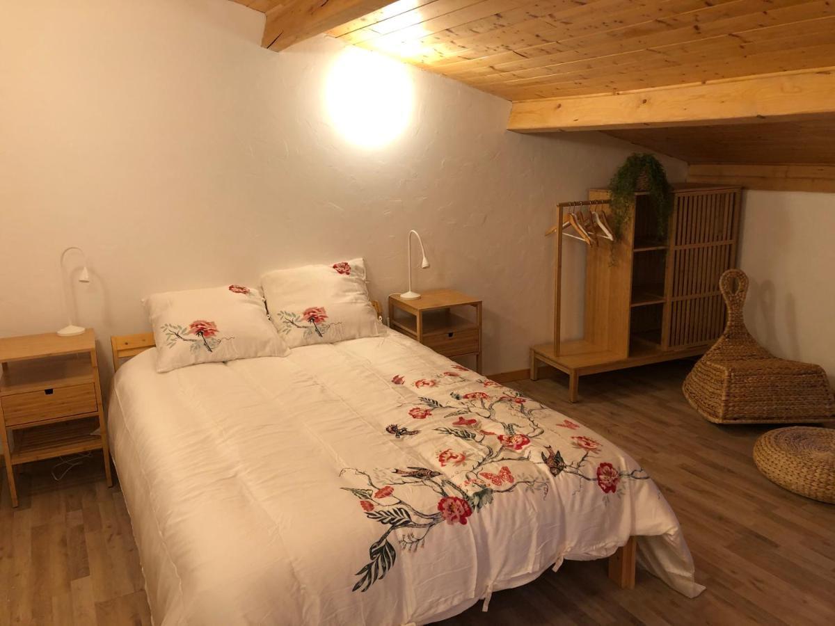La Maisonnette Auvergnate Vertaizon Exterior foto